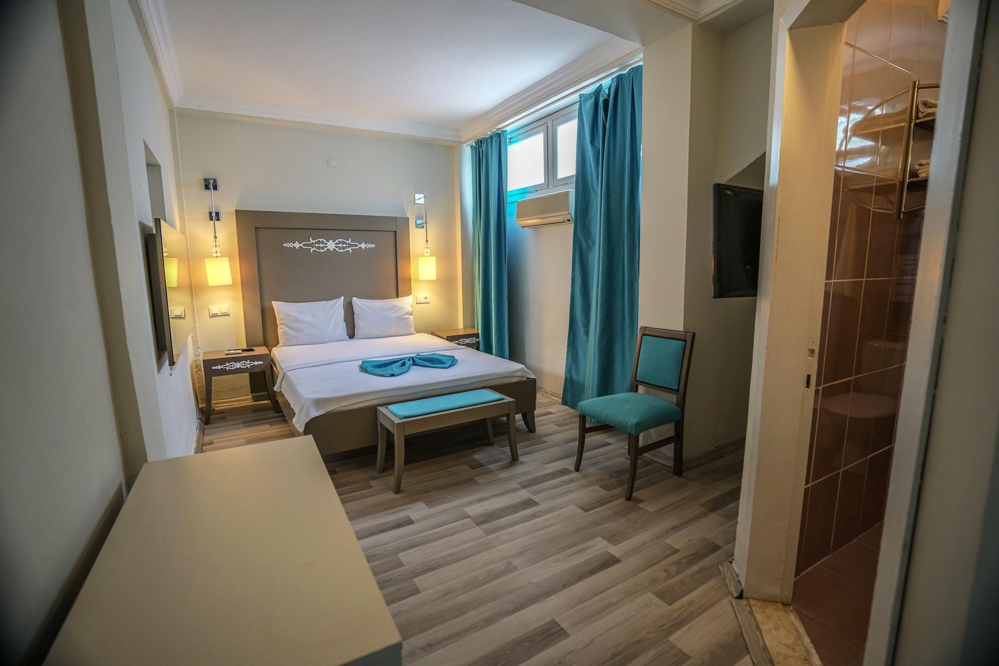 Otel Sky Nova & 3*
