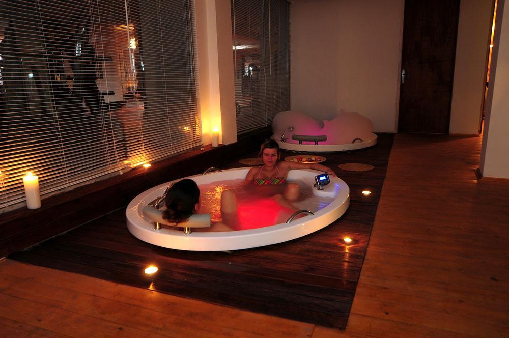 Otel Sky Nova & 3*