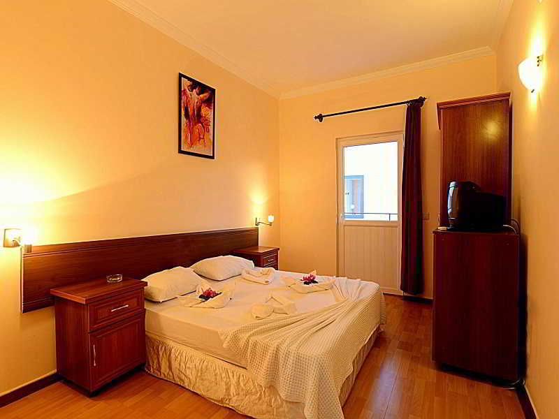 Otel Sky Nova & 3*
